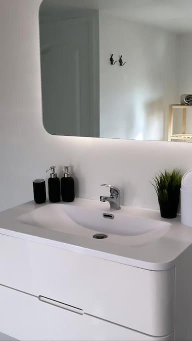 Grande Maison Et Jardin Metropole Seclin Bagian luar foto